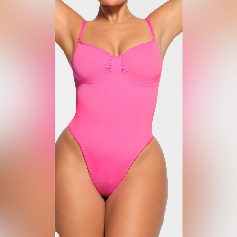 #416 SKIMS Seamless Sculpt Bodysuit Rare